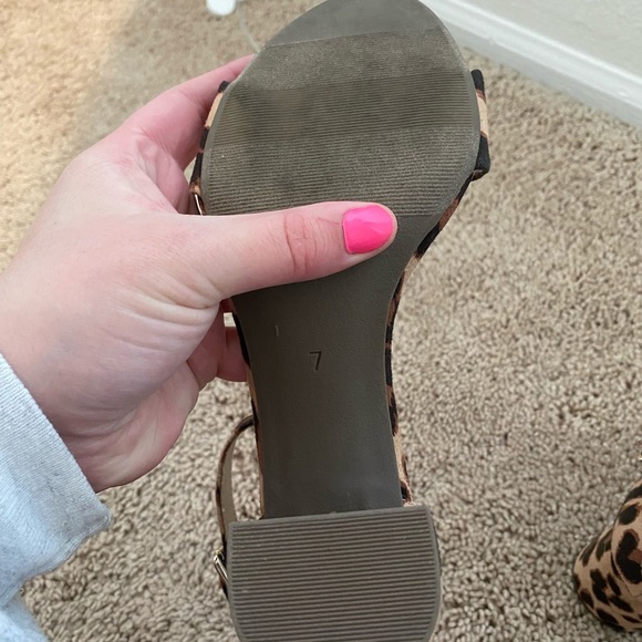 Cheetah Print Heels - Picture 3 of 3